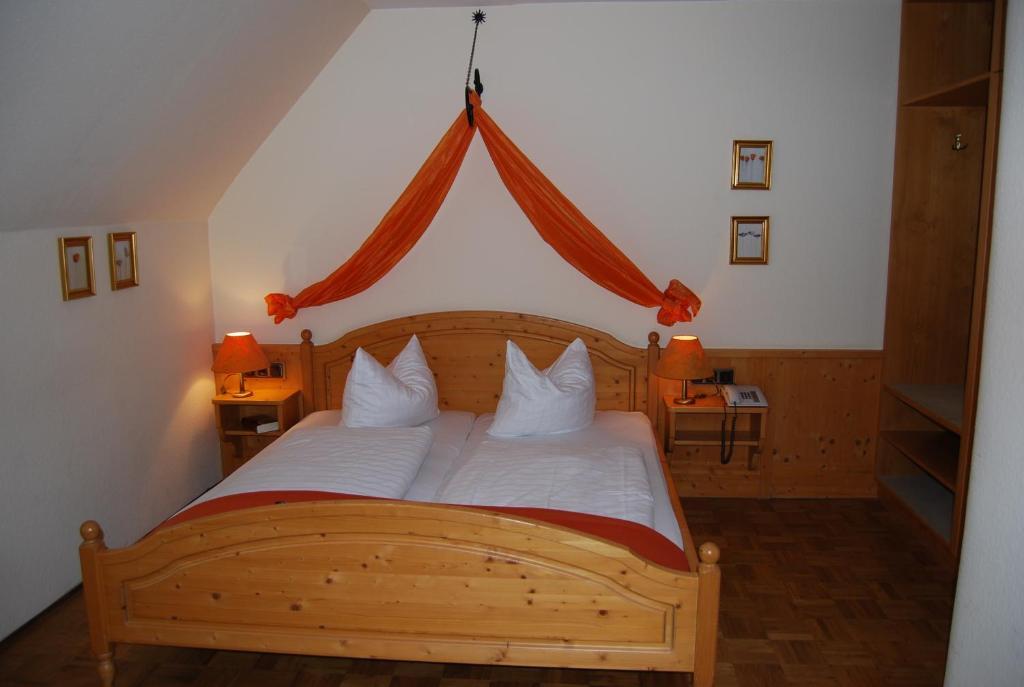 Landhotel St. Gereon Nackenheim Rum bild
