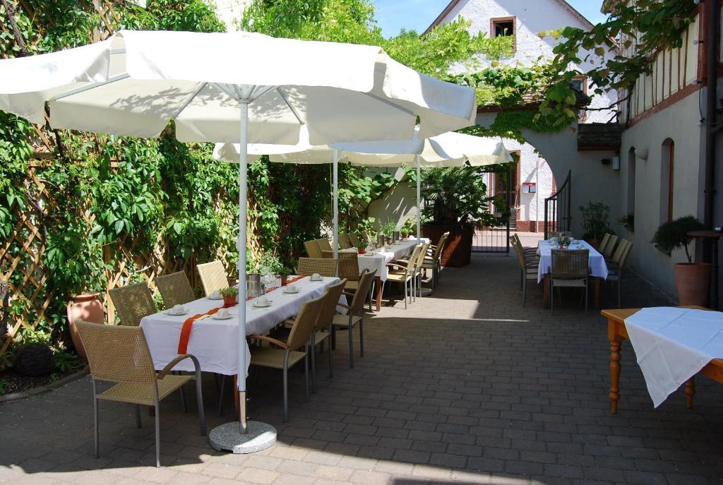 Landhotel St. Gereon Nackenheim Exteriör bild