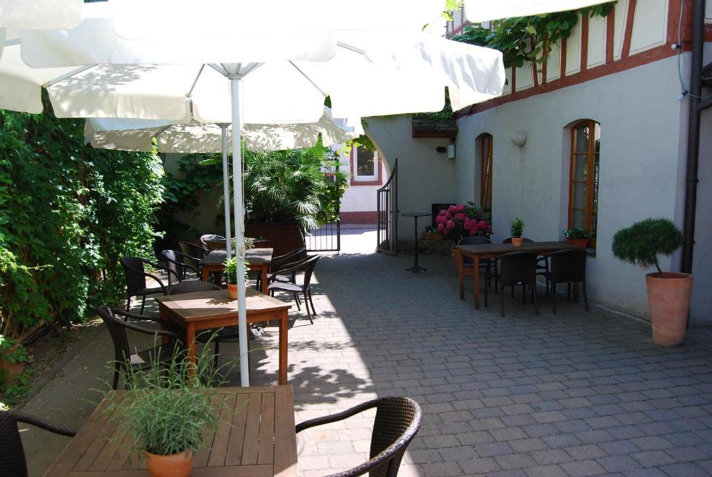 Landhotel St. Gereon Nackenheim Exteriör bild