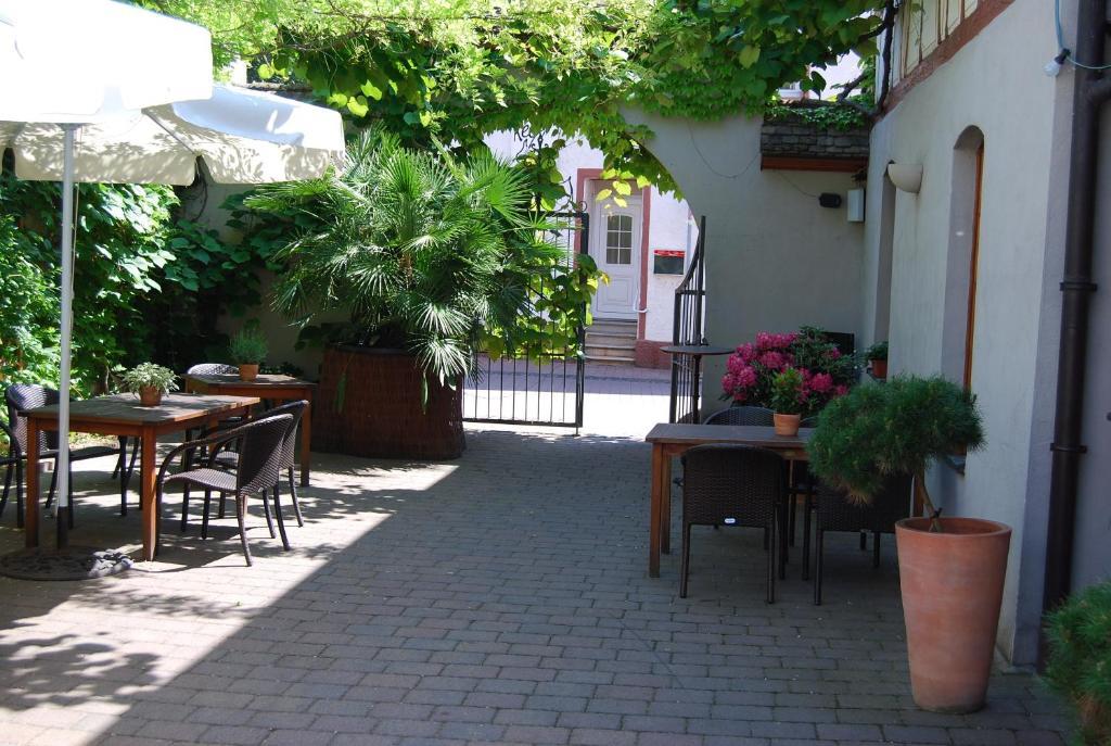 Landhotel St. Gereon Nackenheim Exteriör bild