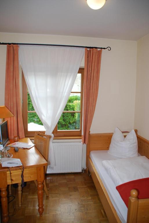 Landhotel St. Gereon Nackenheim Rum bild
